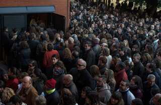Spain struggles to reduce unemployment, debt despite growth