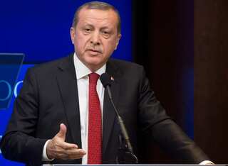 Erdogan meets Hamas leader Meshaal amidst reports of Turkey normalising ties with Israel