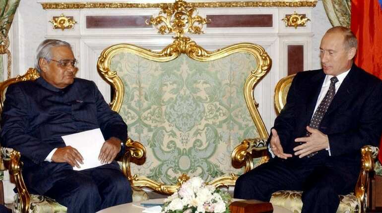 Late PM Atal Bihari Vajpayee and Vladimir Putin