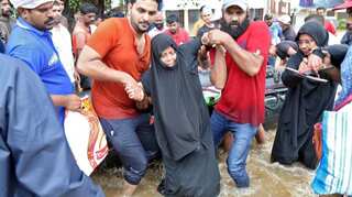 Centre directs more focus on food, medicine, restoration of vital services in flood-hit Kerala