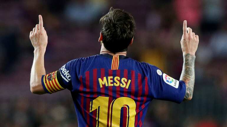Messi treble fires Barcelona to thrilling win over Sevilla