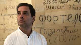 Disquiet in Congress ranks as Rahul Gandhi insists on resigning, fate of Rajasthan and Karnataka governments uncertain