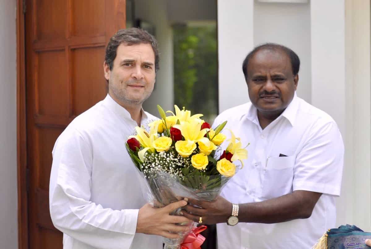 CM Kumaraswamy urges Rahul Gandhi to give nod for Karnataka cabinet expansion CM Kumaraswamy urges Rahul Gandhi to give nod for Karnataka cabinet expansion