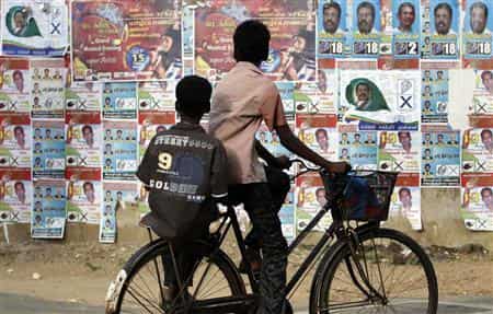 Sri Lanka Tamils push parliament to end crisis Sri Lanka Tamils push parliament to end crisis