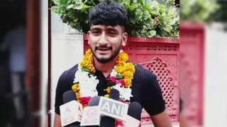 Getting wickets will ease pressure if I am picked for World Cup: Khaleel