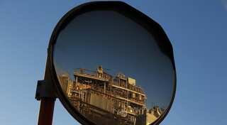 Oil hits 8-month high due to US inventory draw and China imports
