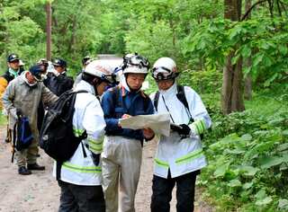 Military joins search for Japanese boy abandoned as punishment