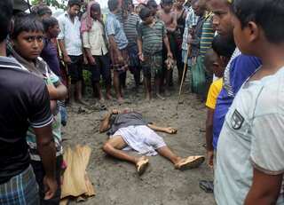 Islamic State claims third attack in week on Bangladesh minorities