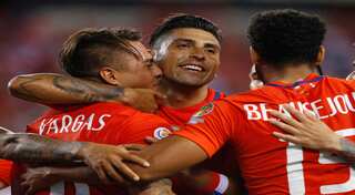 Argentina wins group, goes to the Copa quarters along with Chile