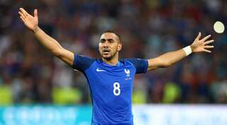 France first to seal last 16 spot at Euro 2016