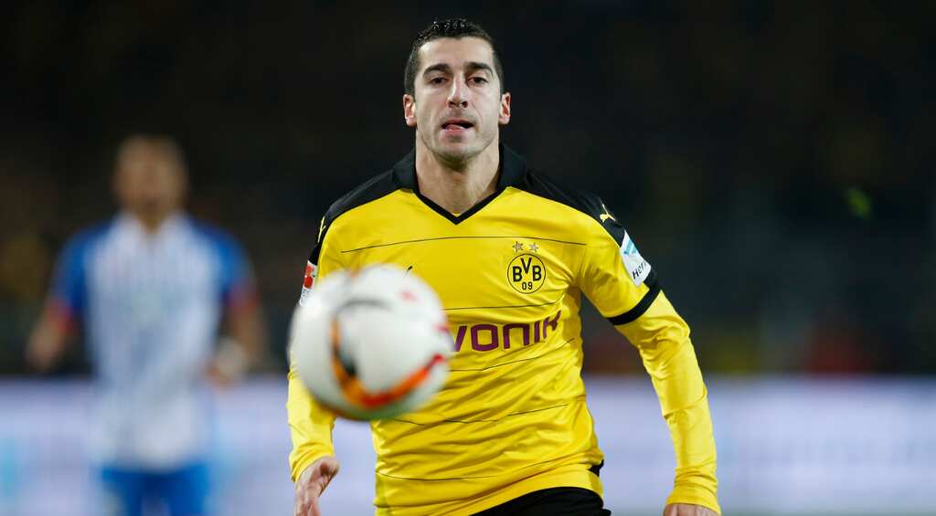 United make 'improved offer' for Dortmund's Mkhitaryan