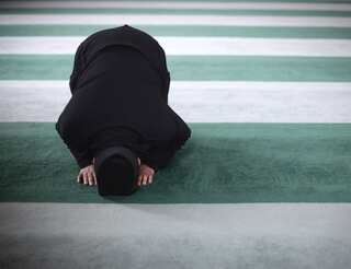 Australian mosque targeted in suspected petrol bomb attack