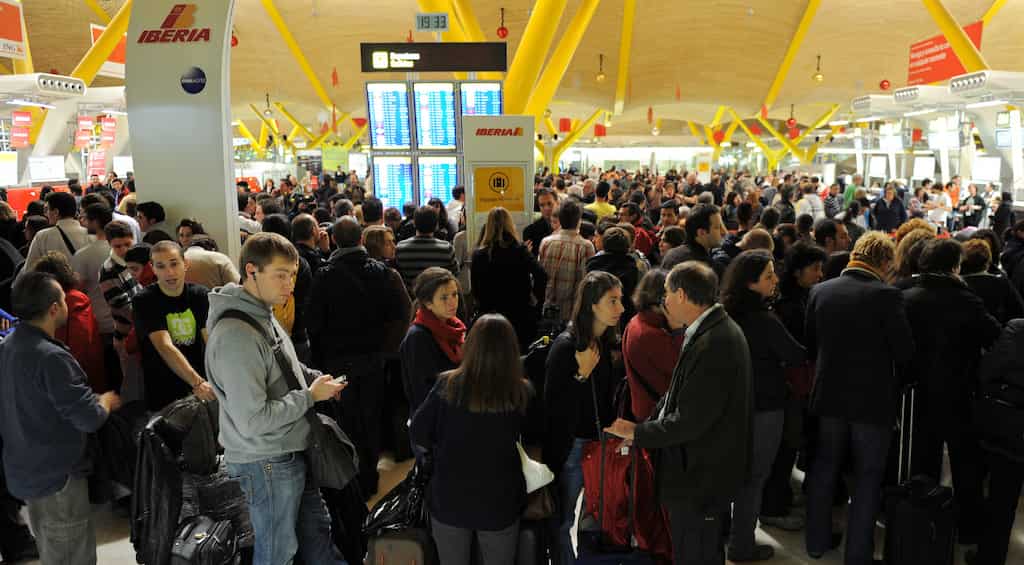Madrid airport strengthens security after Istanbul attacks
