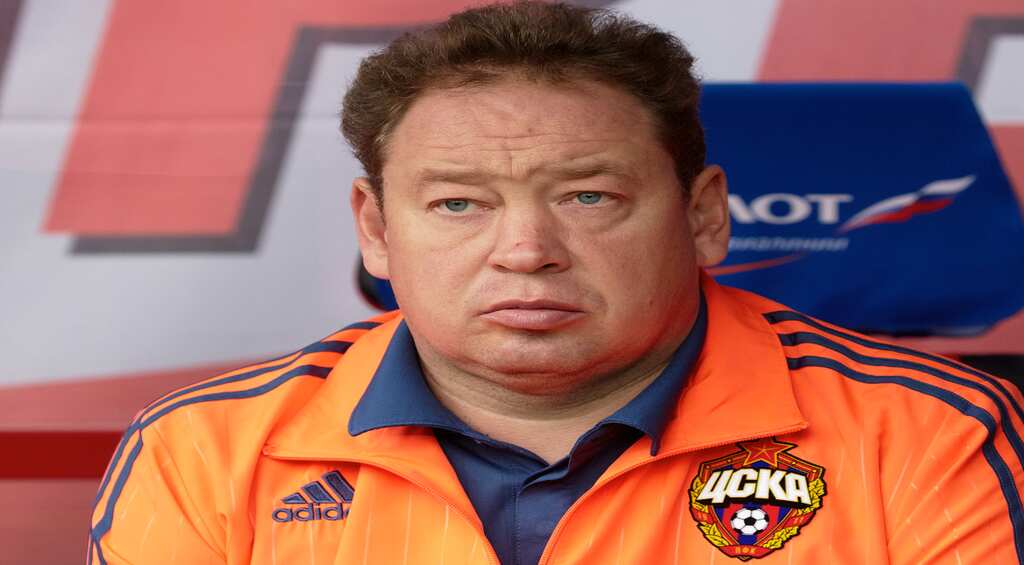 Russia coach Slutsky leaves job after Euro 2016 debacle