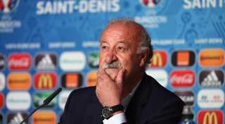 Spain coach Vicente del Bosque announces retirement