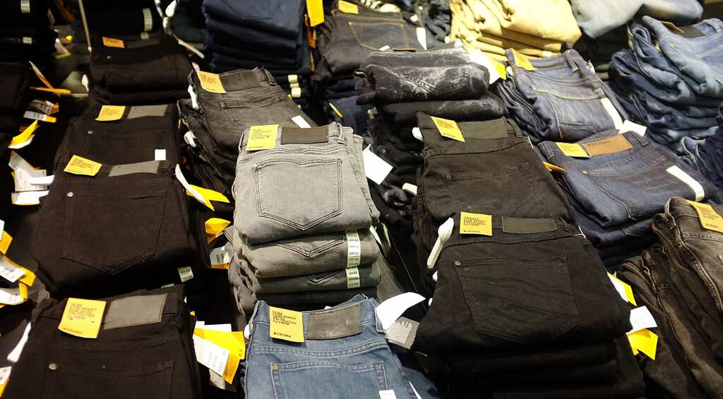 China puts restrictions on kids' clothing company after alleged COVID risk