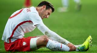 Paris Saint-Germain sign Poland star Grzegorz Krychowiak from Sevilla
