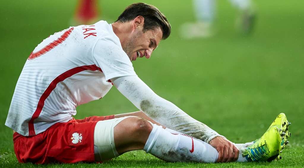 Paris Saint-Germain sign Poland star Grzegorz Krychowiak from Sevilla