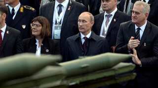 With Russia as an ally, Serbia edges towards NATO