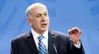 Israel bars Hebron mayor over condolence visit