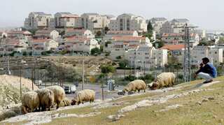 Israel approves hundreds of new settler homes after attacks
