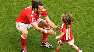 UEFA tells Wales to keep their children off the pitch