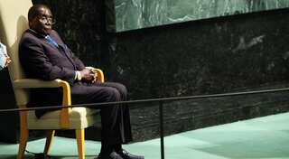 Protest strike hits Zimbabwe as pressure on Mugabe grows