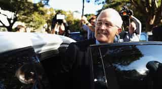 Australian PM wins key support, edges closer to forming government