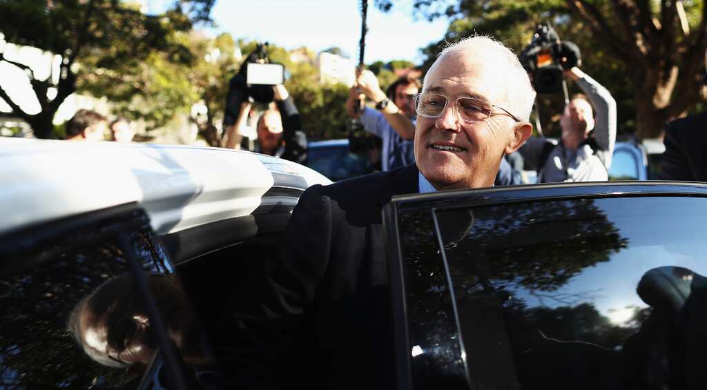 Australian PM wins key support, edges closer to forming government