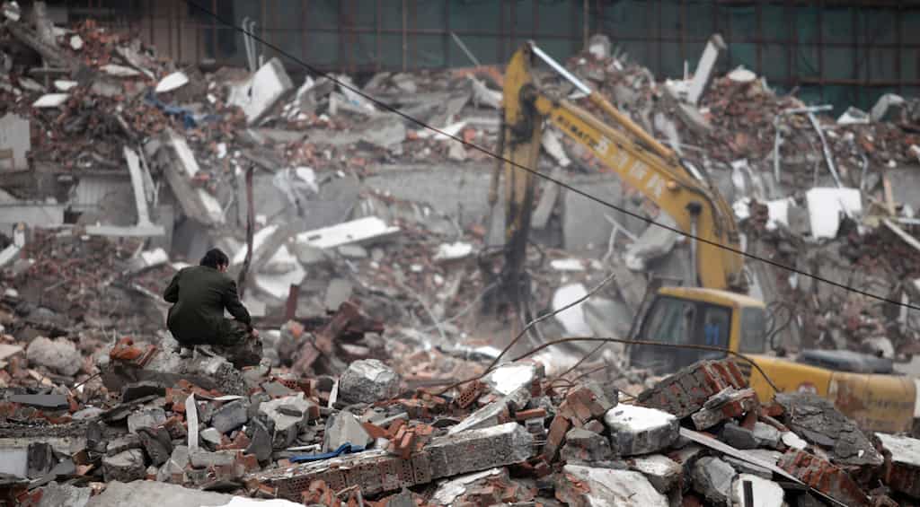 At least 8 dead in hotel collapse in eastern China; 9 remain missing