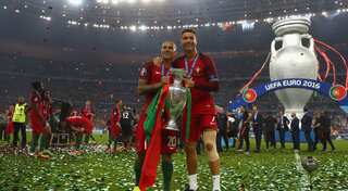 Euro final: Portugal stun France 1-0 with late Eder strike