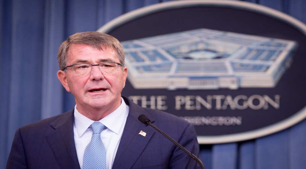 Pentagon chief visits Baghdad to step up fight against Islamic State