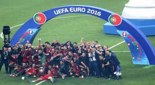 Lisbon welcomes its Europe-conquering heroes in style