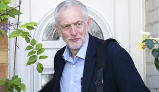 Power struggle in Labour party heats up, Owen Smith joins race to unseat Corbyn