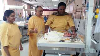 India: Abandoned baby girl in Delhi gets new lease of life