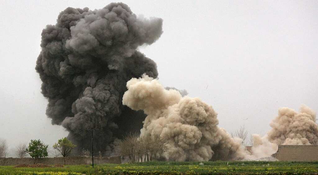 Afghanistan: US-backed airstrike at Taliban leader's home causes civilian casualties