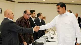 Venezuela's Maduro meets opposition at Vatican-led talks to defuse political crisis