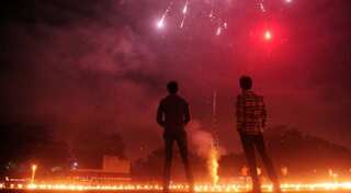 Smog engulfs Indian capital, air quality plunges to 'severe' category