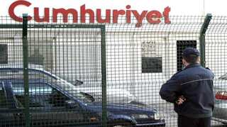 Turkey: Opposition newspaper editor detained