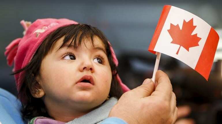 Canada: Immigration target for 2017 set at 300,000 people
