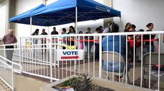 US intelligence agencies warn states against election fraud