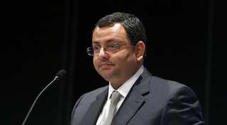 Ratan Tata-Cyrus Mistry row: Indian Hotels independent directors back ousted chairman Mistry