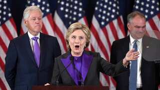 Hillary Clinton congratulates Trump, offers to work with him