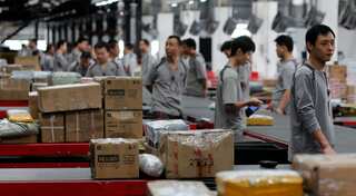 China retail sales grow 10% on-year in October