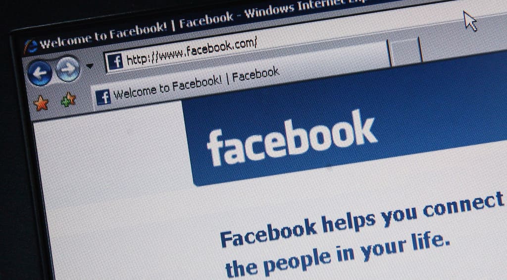 Facebook makes 'terrible error', accidentally declares live users dead