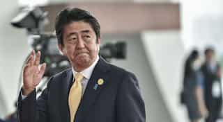 Trump's meeting with Japan PM Abe shrouded in confusion