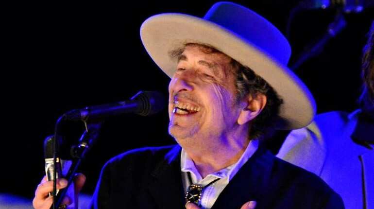 Bob Dylan's 'Lay Lady Lay' lyrics and Kurt Cobain self-portrait head to auction