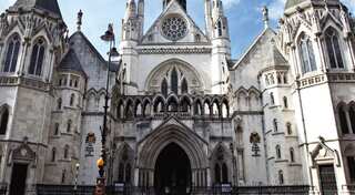 Dying 14-yr-old UK girl wins right to have body frozen