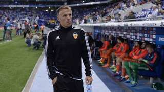 Mourinho doesn't know best team: Phil Neville