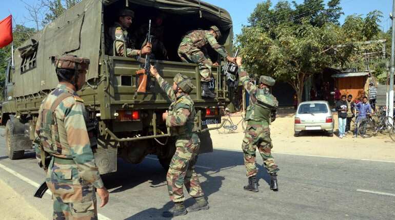 Jammu & Kashmir: Defence ministry rejects reports of IED blast, says 1 jawan injured in 'training-related incident' Jammu & Kashmir: Defence ministry rejects reports of IED blast, says 1 jawan injured in 'training-related incident'